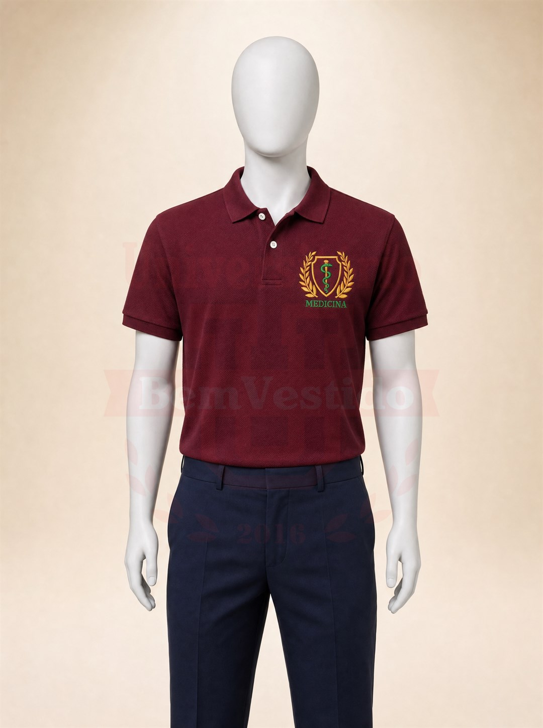 Polo Vinho Medicina — bordado dourado